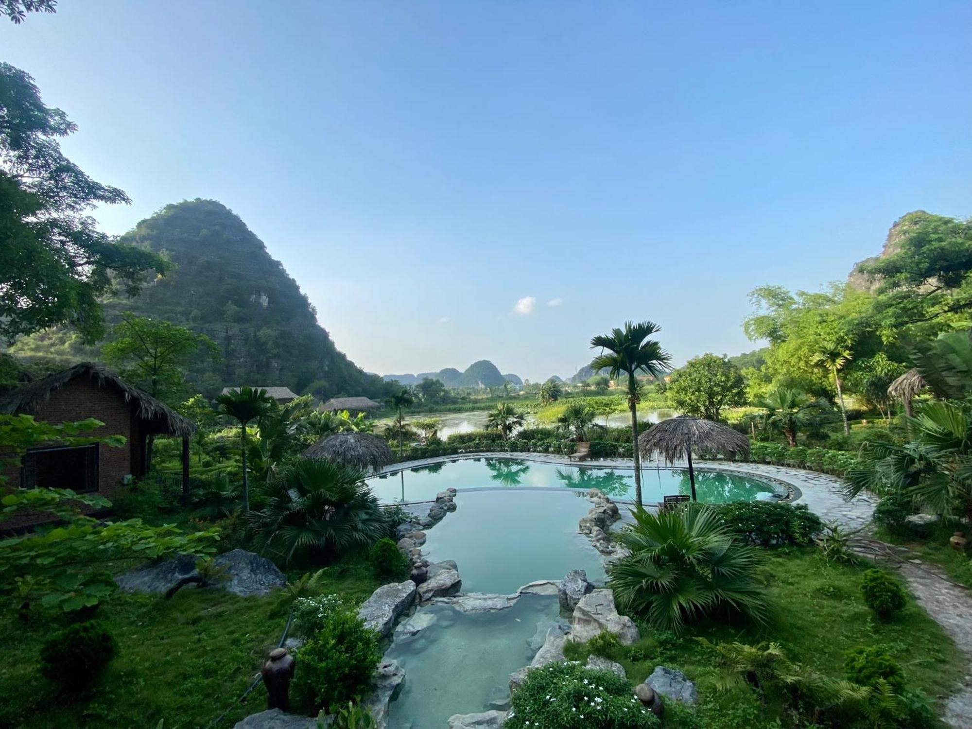 Muong Village Ninh Binh Luaran gambar
